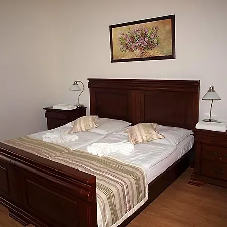 Oko Hotel