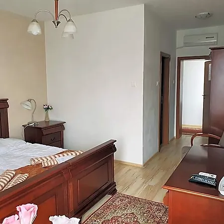 Hotel Oko