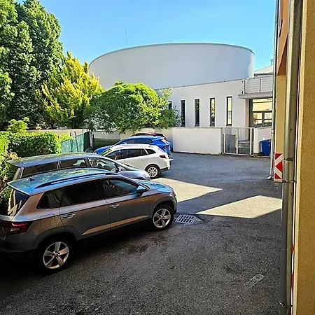 Oko Hotel 3*